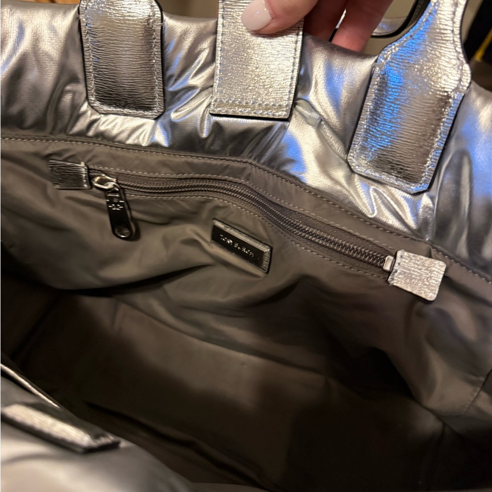Tory Burch Metallic Silver Puffer Tote - Picture 4 of 5
